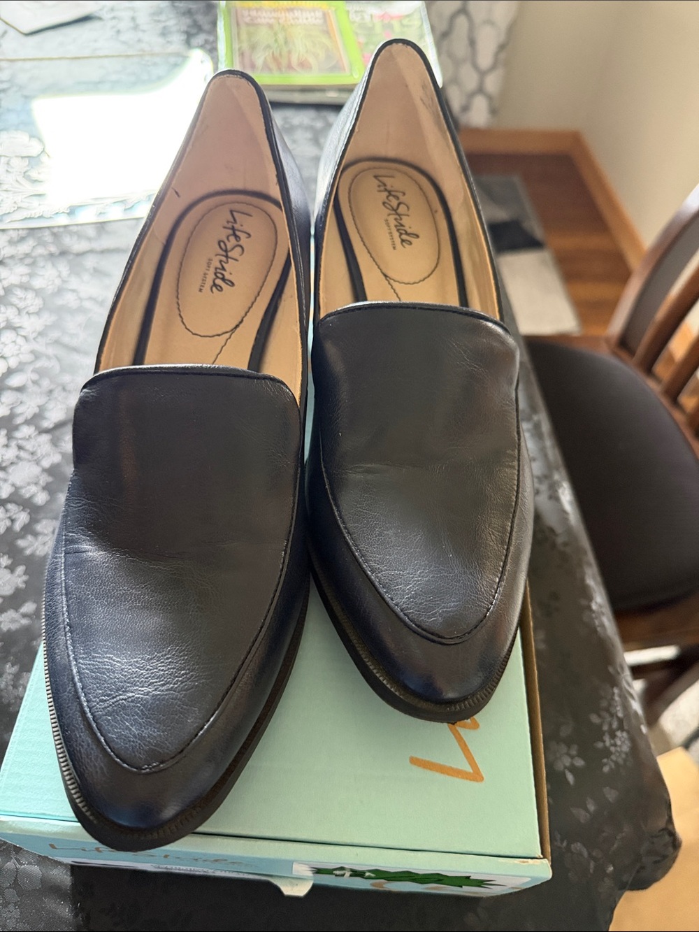 LifeStride Navy Leather Woman’s Slip-On Loafers